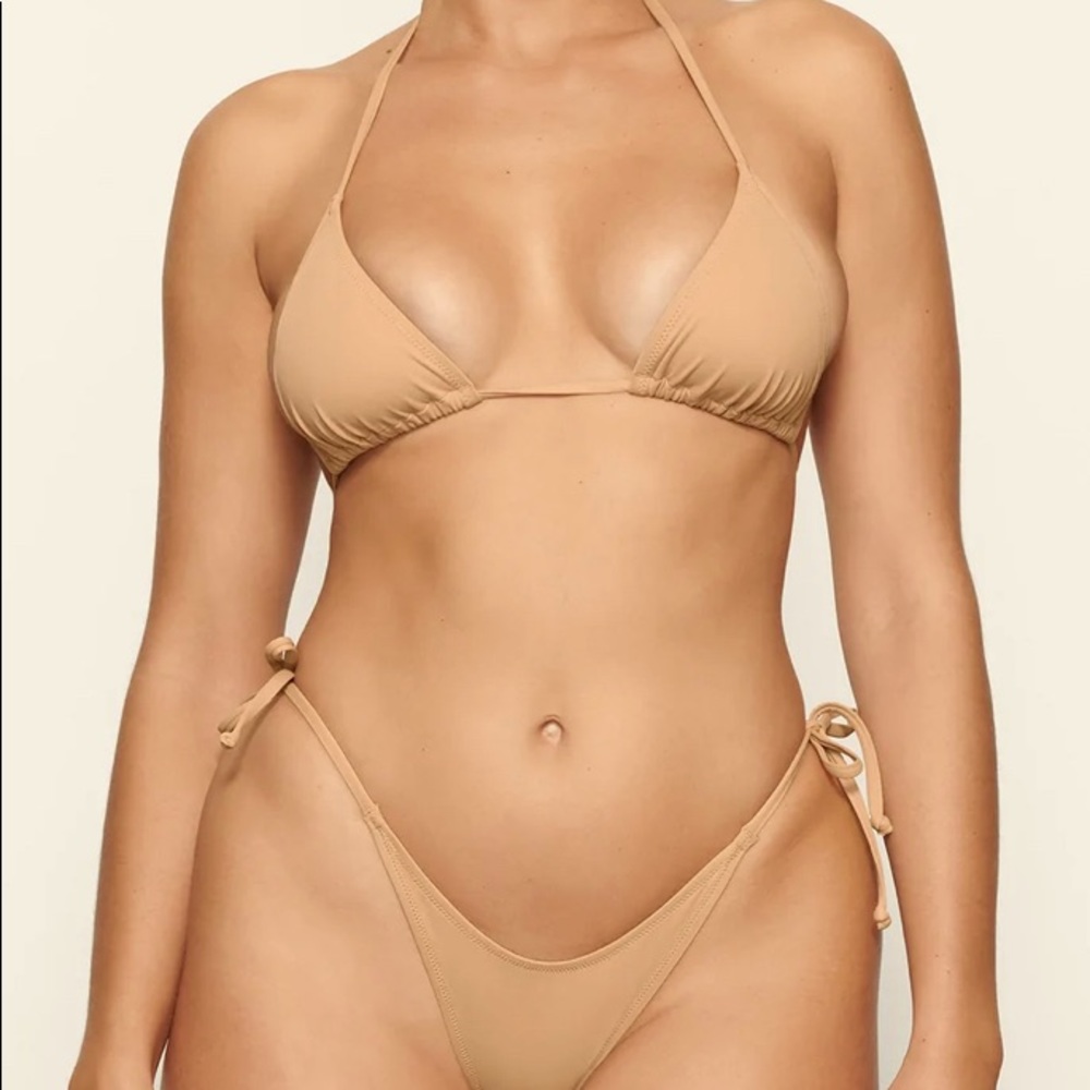 SKIMS SWIM TRIANGLE TOP NWT